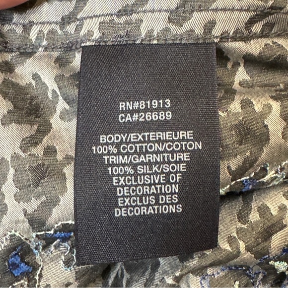 Robert Graham Limited edition button up - Picture 10 of 10